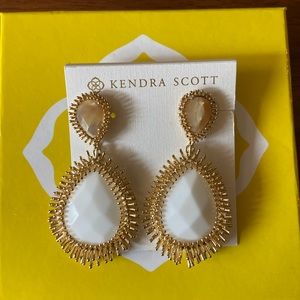 Kendra Scott earrings GORGEOUS